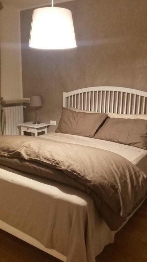 Residenza Leon Bed & Breakfast Castelnuovo del Garda Exterior photo
